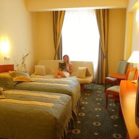 Hotel Abrava Drawsko Pomorskie Bagian luar foto