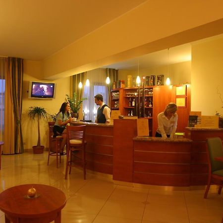Hotel Abrava Drawsko Pomorskie Bagian luar foto